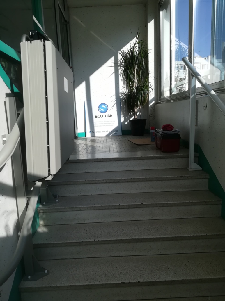 Plateforme Monte-Escalier ARTIRA Rennes 35000