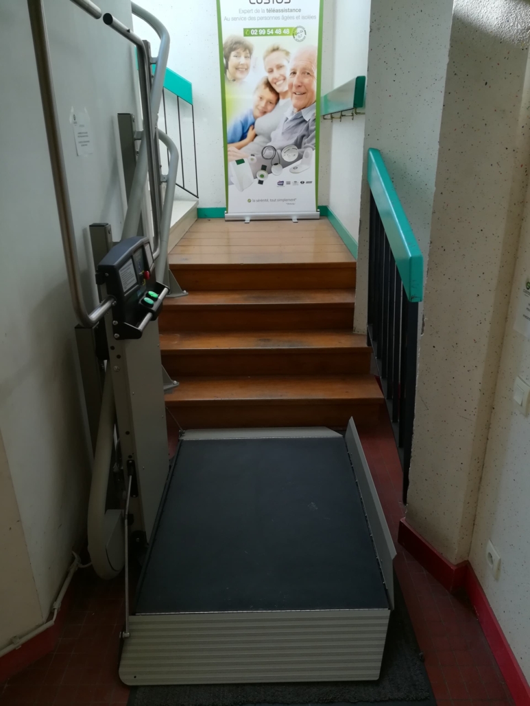 Plateforme Monte-Escalier ARTIRA Rennes 35000