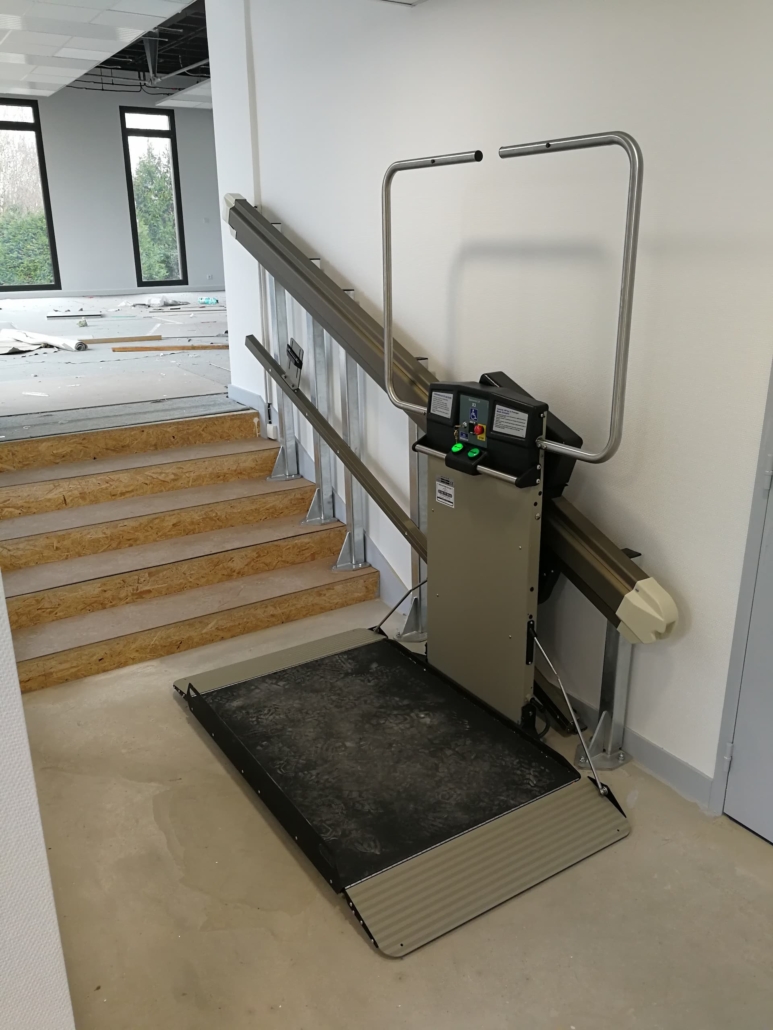 Plateforme Monte-Escalier X3 Angers 49000