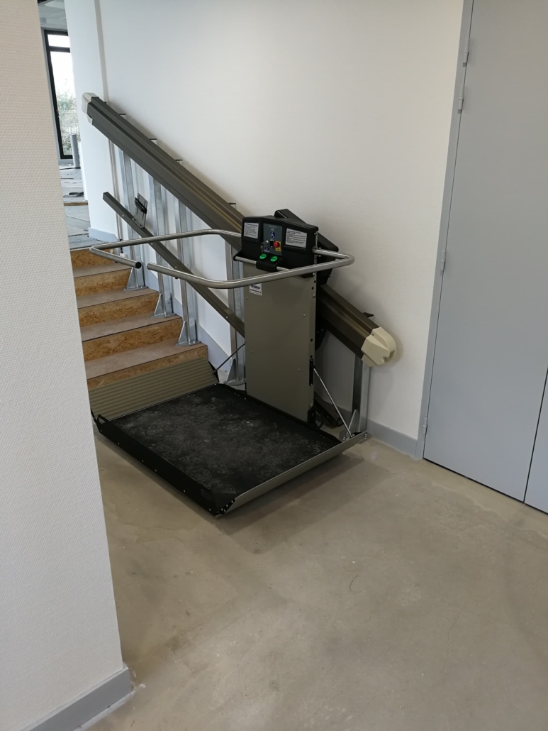 Plateforme Monte-Escalier X3 Angers 49000